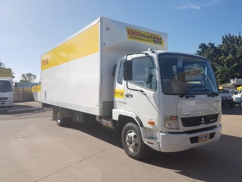 One Way Furniture Truck with tailgate lift